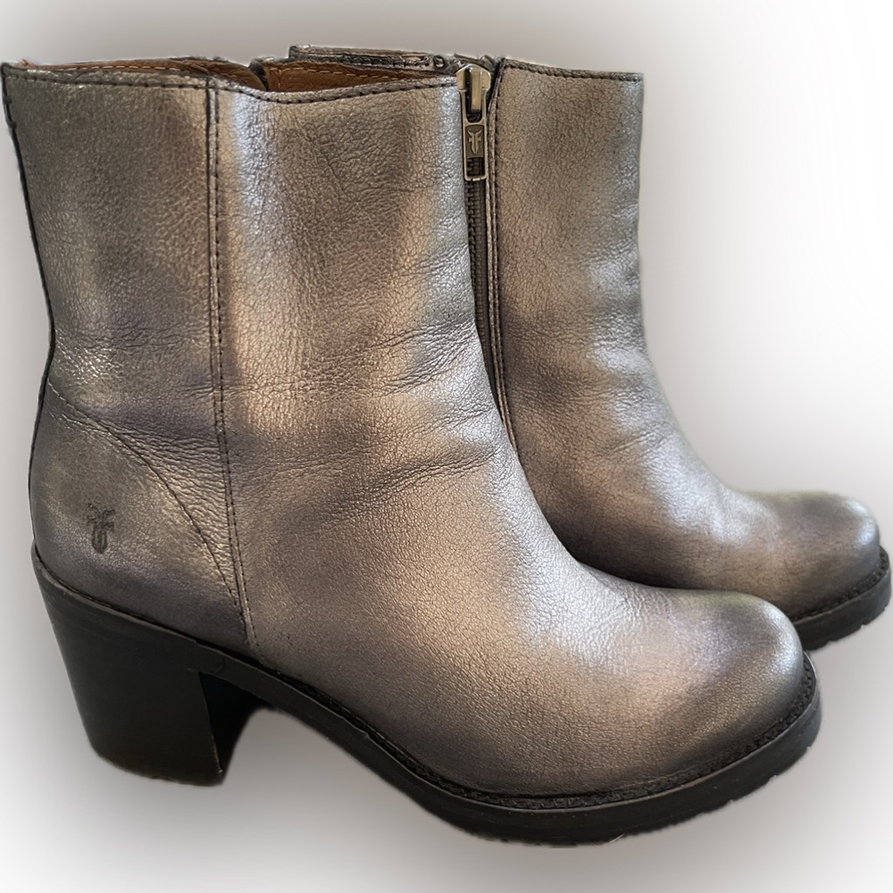 Frye Karen Bootie Size 8 Graphite